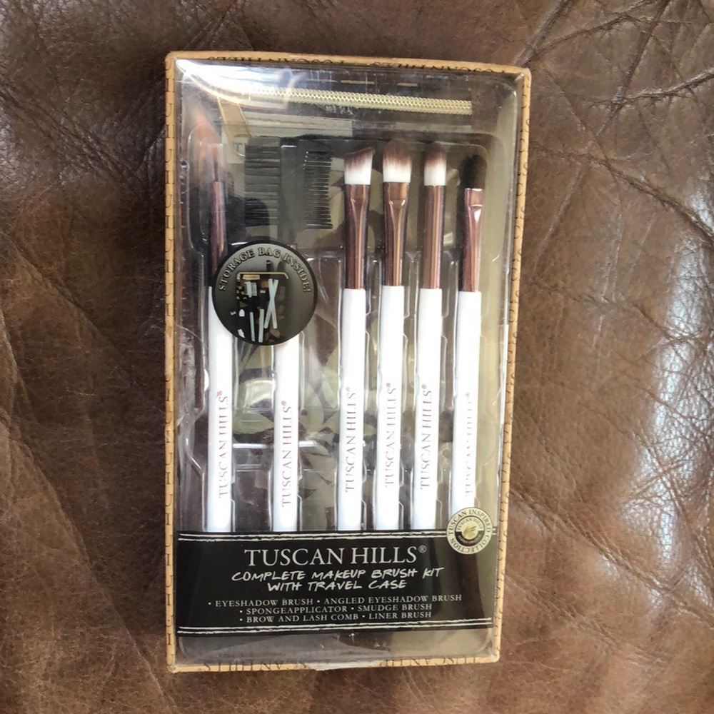 Tuscan Hills Complete Makeup Brush Set with Travel Case